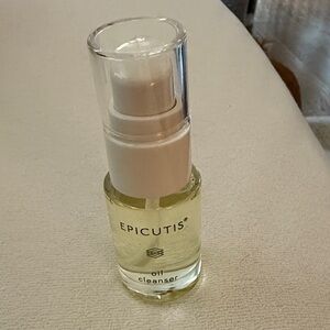 NWT Epicutis Oil Cleanser with Bags